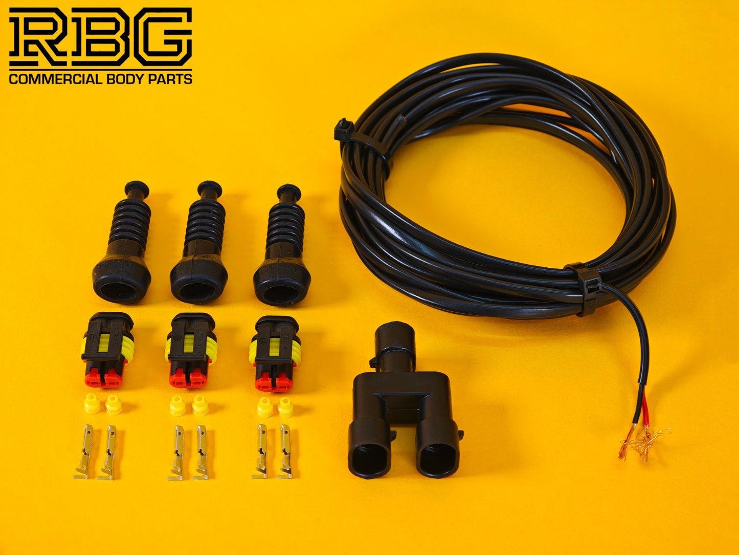 3 Way SuperSeal Splitter + 3Pc 2 Pin Plug Kit With Protective Boot + 5m Cable