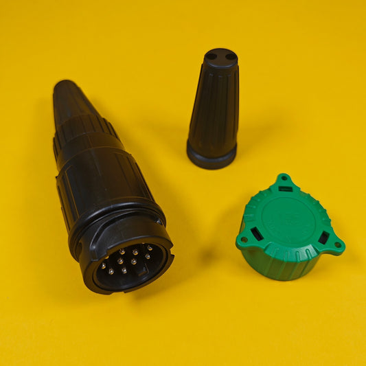 13 Pin Towing Plug + Cap + Receiver Multiplier Trailer Caravan 12V Plastic Tow