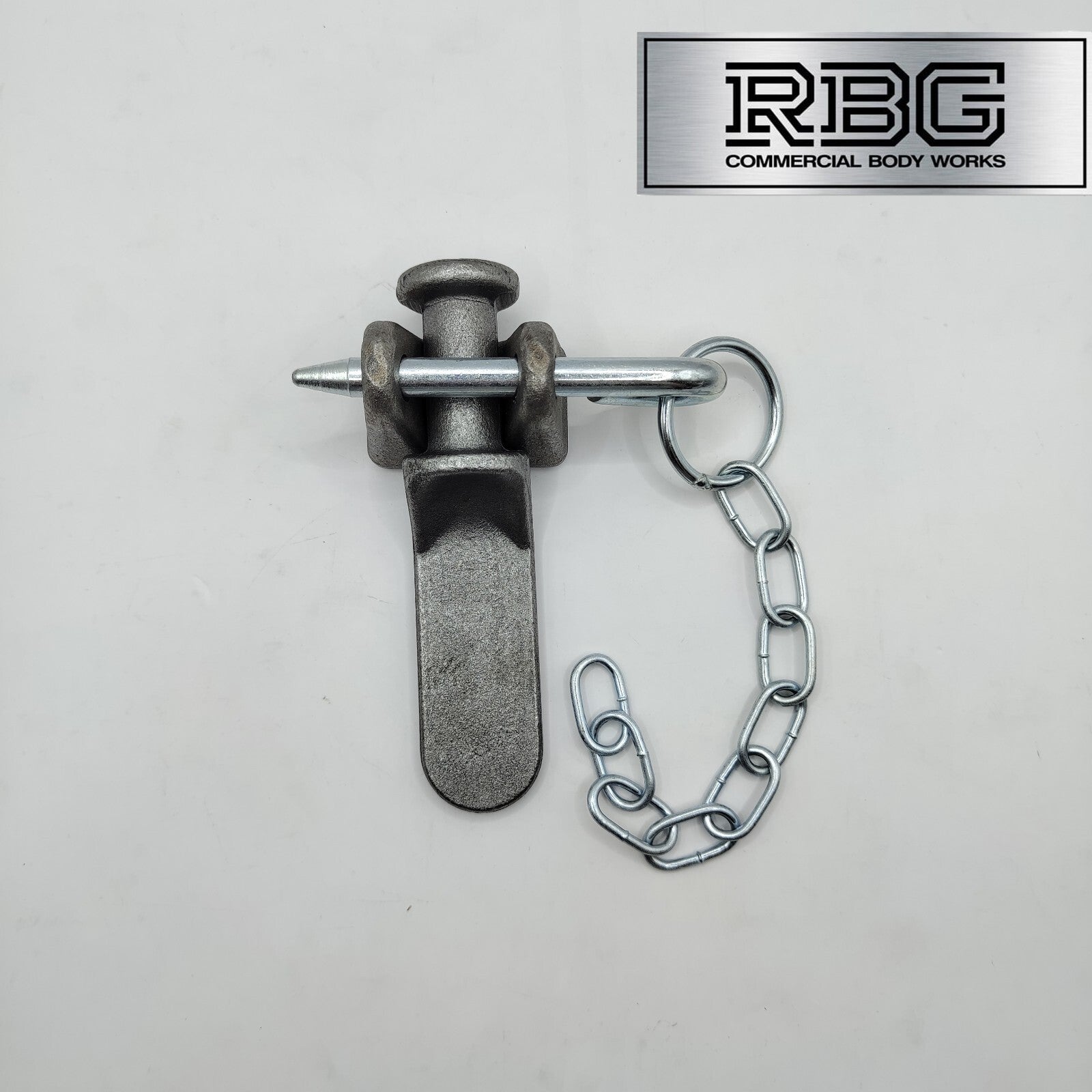 1x Tailboard Forket, Lug, 109mm Pin & Chain - Truck Dropside Tipper Trailer