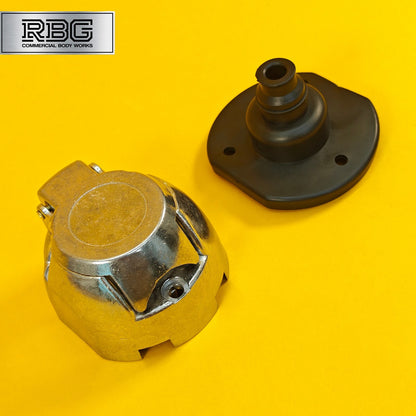 Aluminium Socket & Seal Cover For Socket 7 Pin 12N Towing Trailer Caravan 12V UK