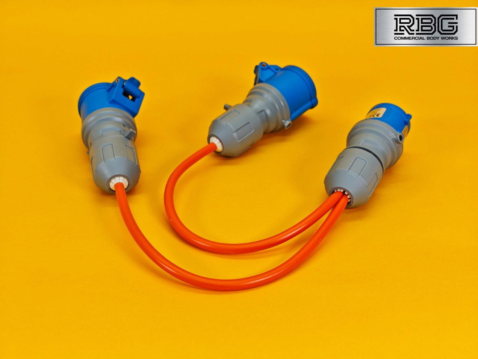 2 Way Splitter 16A 230V for Caravan 30cm Cable 2x Sockets 16Amp Hook Up Orange