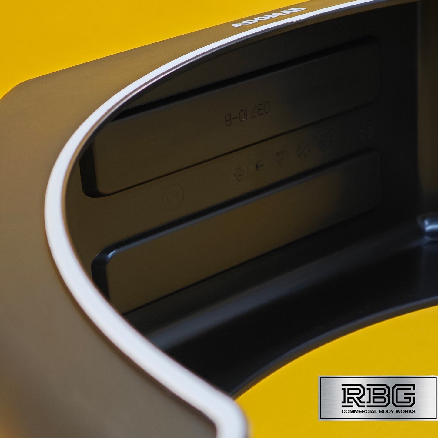 Single Wheel Mudguard Flat Top Plastic 880 x 260mm Black Mud Flap Domar Truck UK