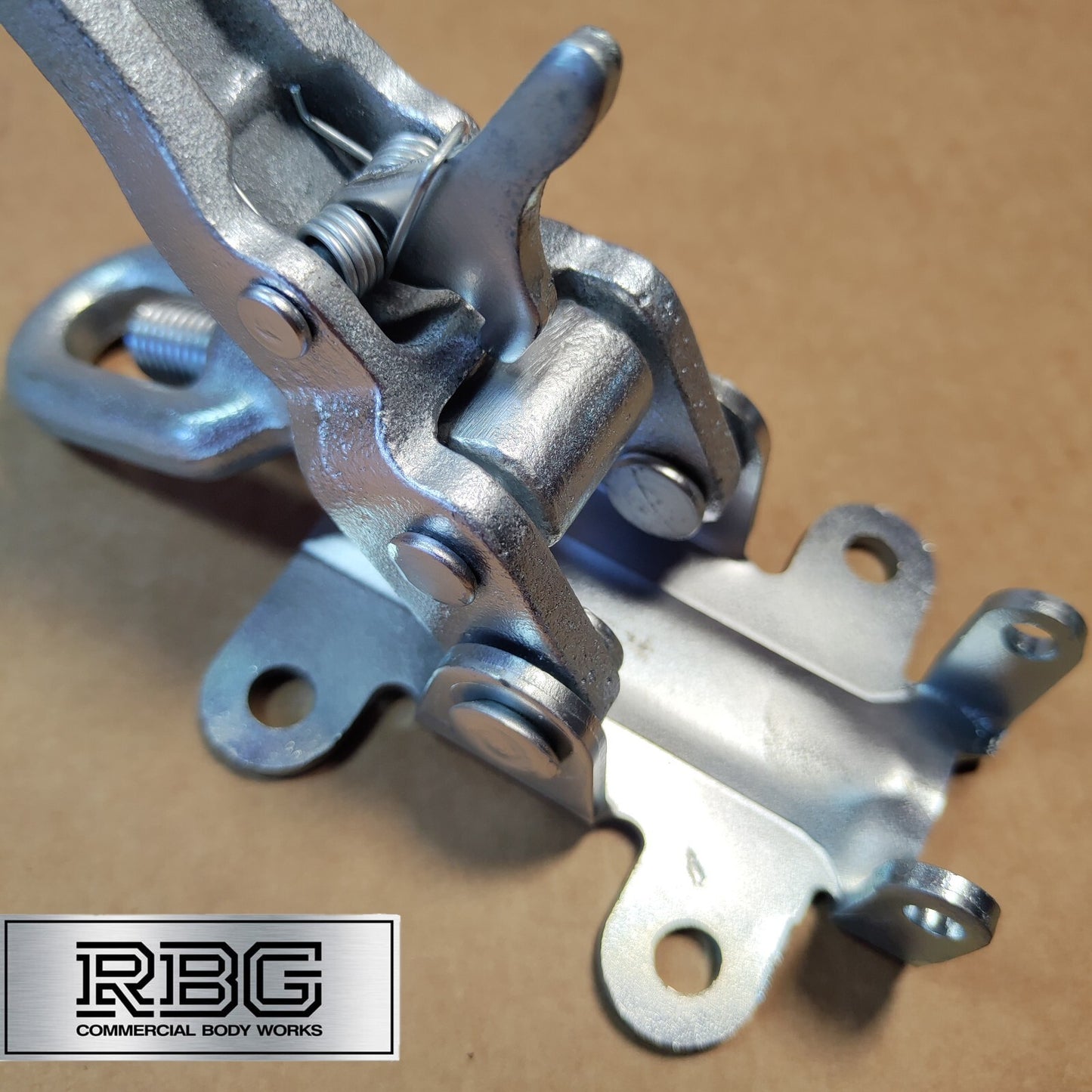 1x Over Centre Body Clamp For Ilfor Williams & Other Trailers With Safety Catch