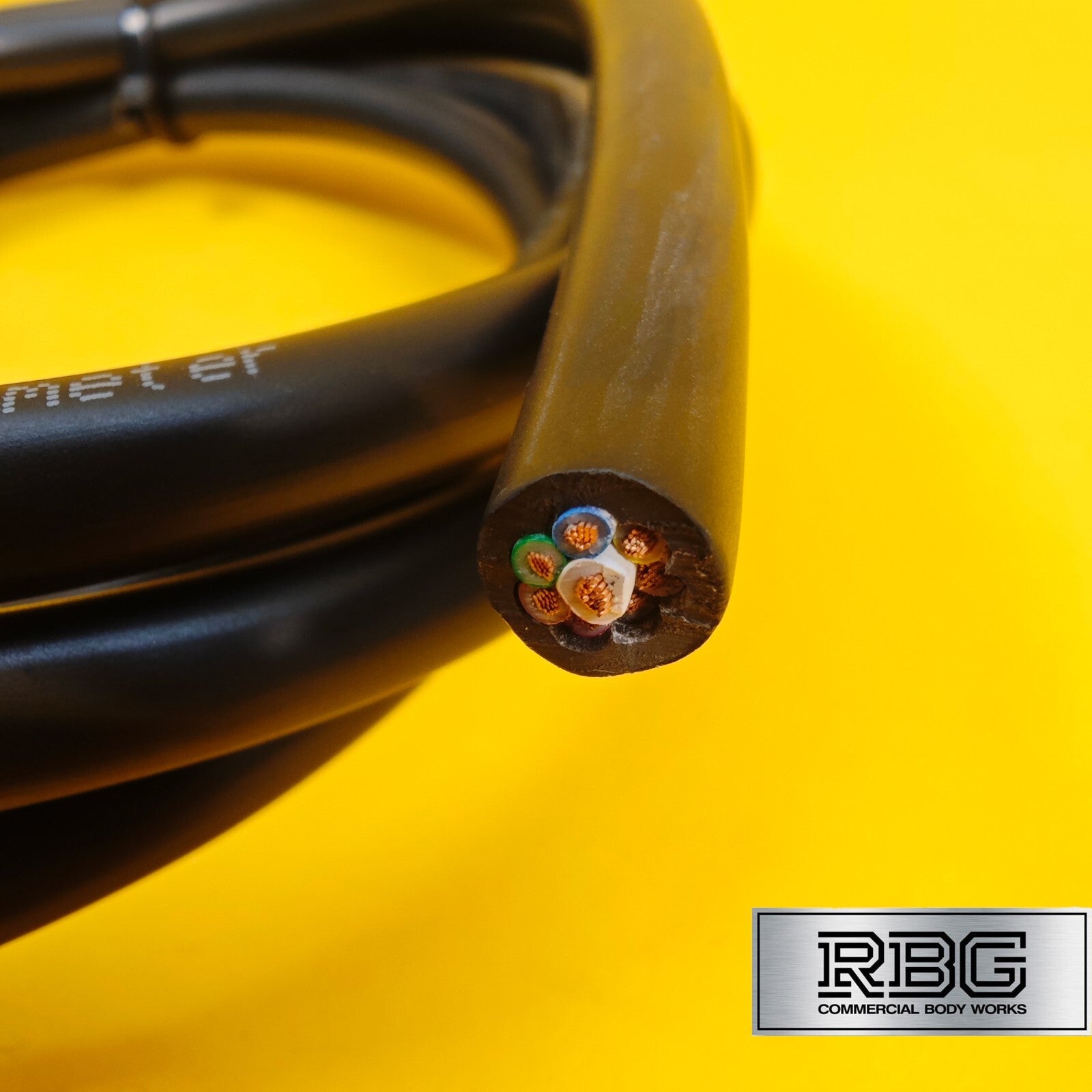 13 Pin Socket Assembly With 2m Pre-Wired 8 Core Cable Professional Towing UK