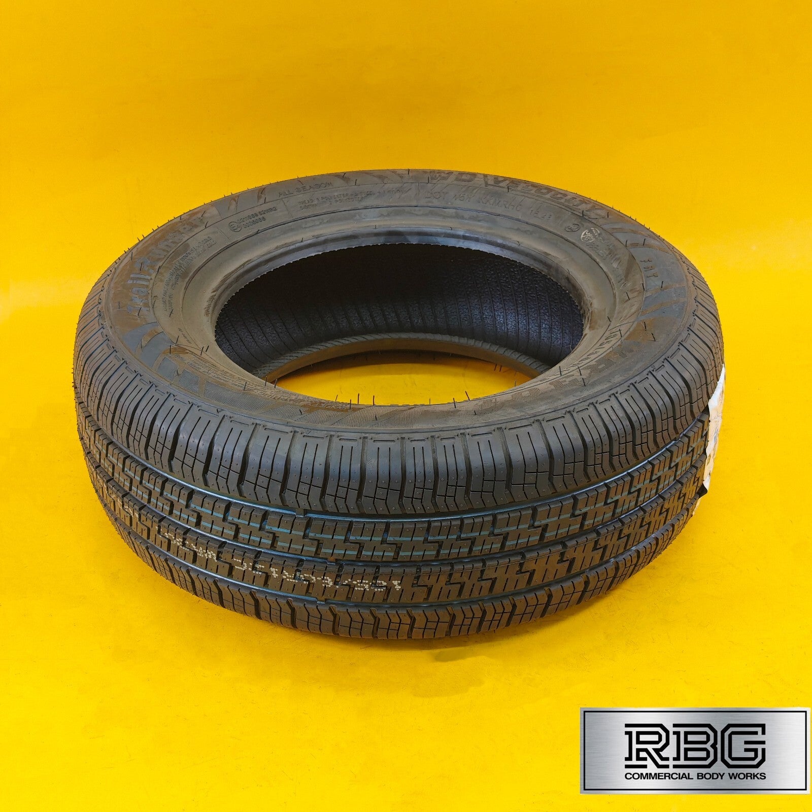 Trailer Tyre 12″ 185/60R12C Tubeless Trailer Wheels 185/60R12C Diameter 12″ UK