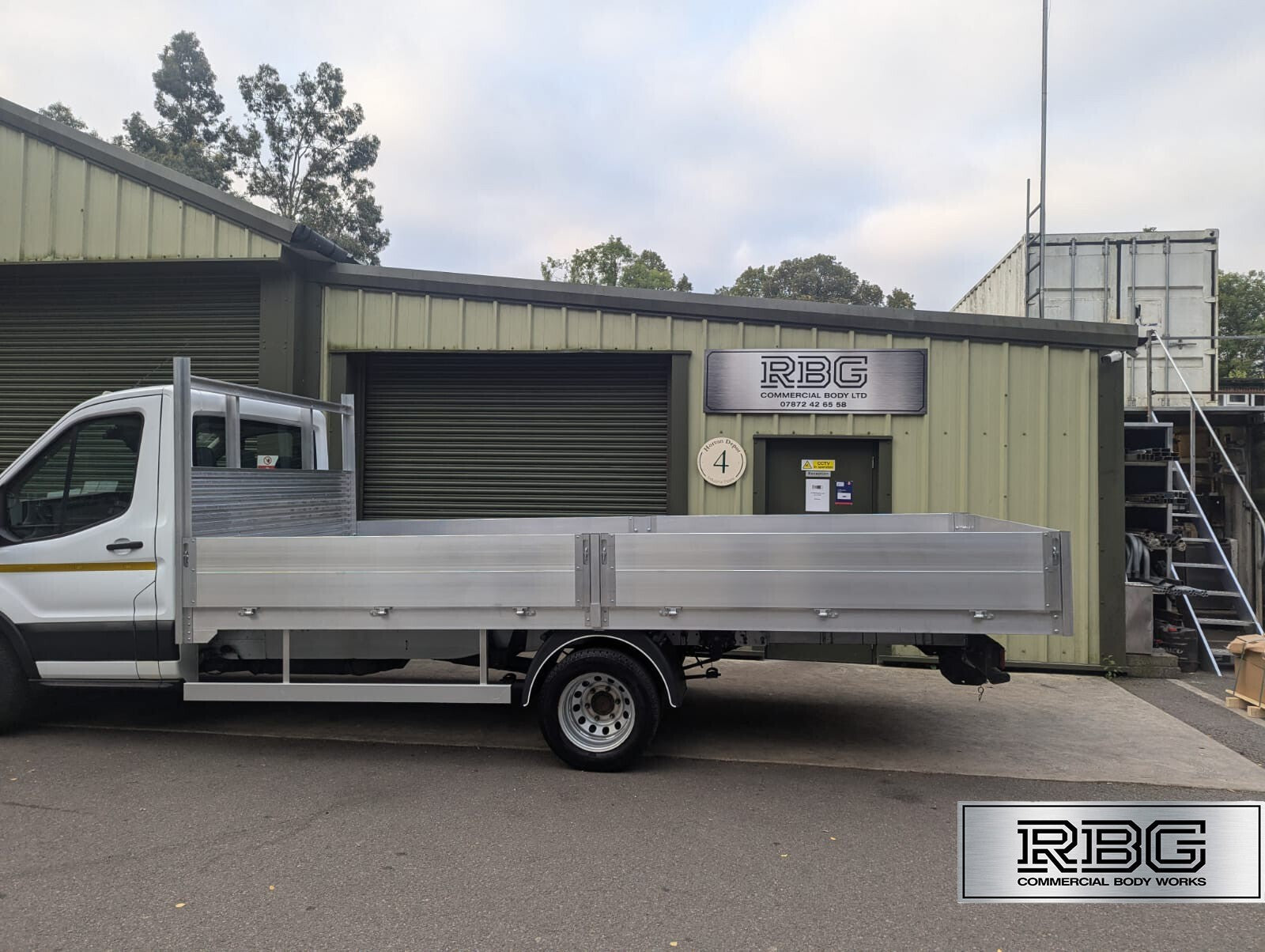 Aluminium Corner Pillar Extrusion 400mm & Socket Dropside Truck Trailer Tailgate