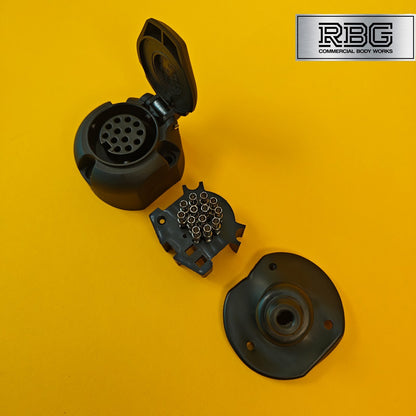 13 Pin Plastic Socket Towing Electrics Sockets for Trailers Vans Caravans Tow