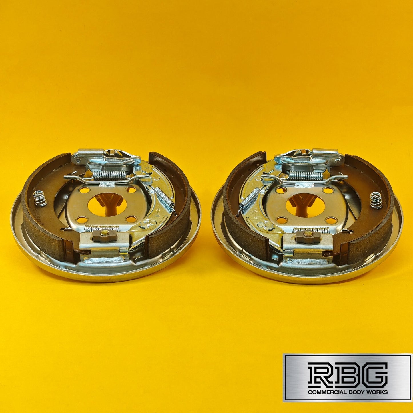 250x40 Back Plates for Brake Drums Bolt On PAIR Knott Ifor Williams Trailers UK