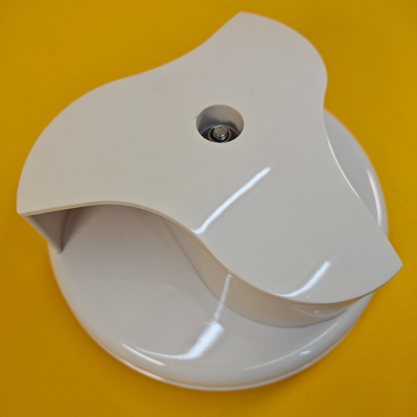 Centaflow™ Wind Driven Vent White Horsebox Classic Profile Rotary Van Roof Air