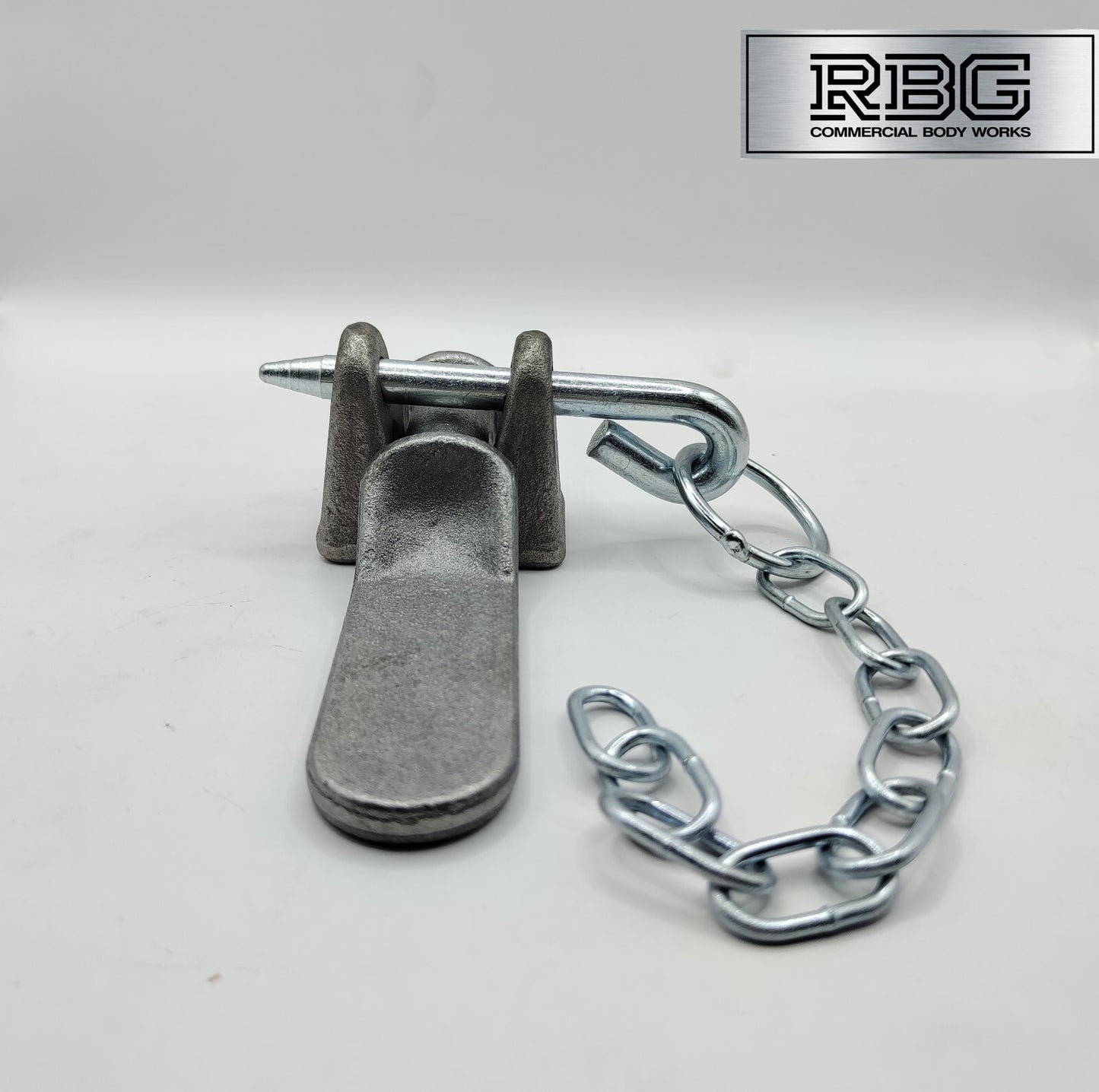 1x Tailboard Forket, Lug, 109mm Pin & Chain - Truck Dropside Tipper Trailer