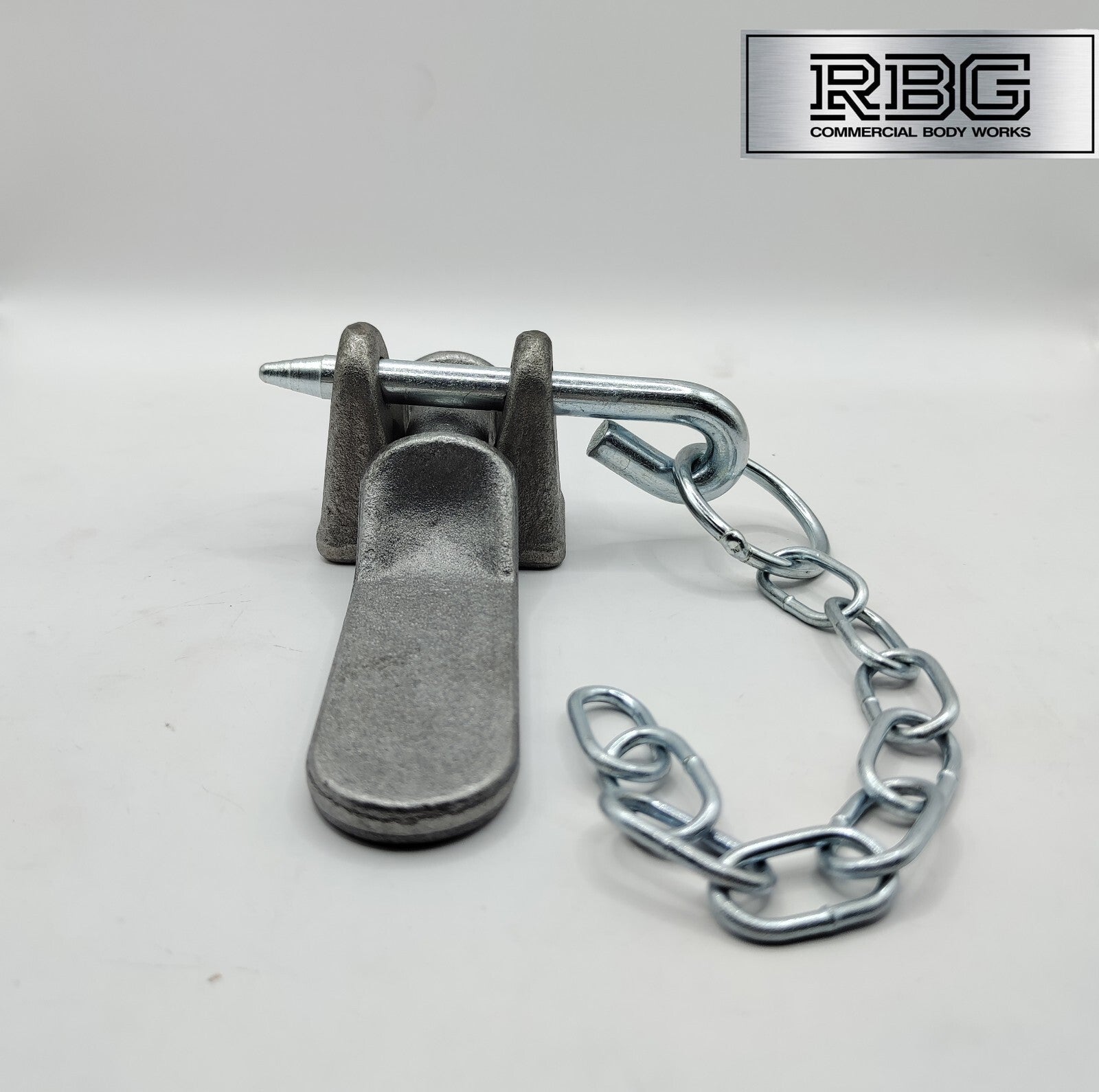 1x Tailboard Forket, Lug, 109mm Pin & Chain - Truck Dropside Tipper Trailer