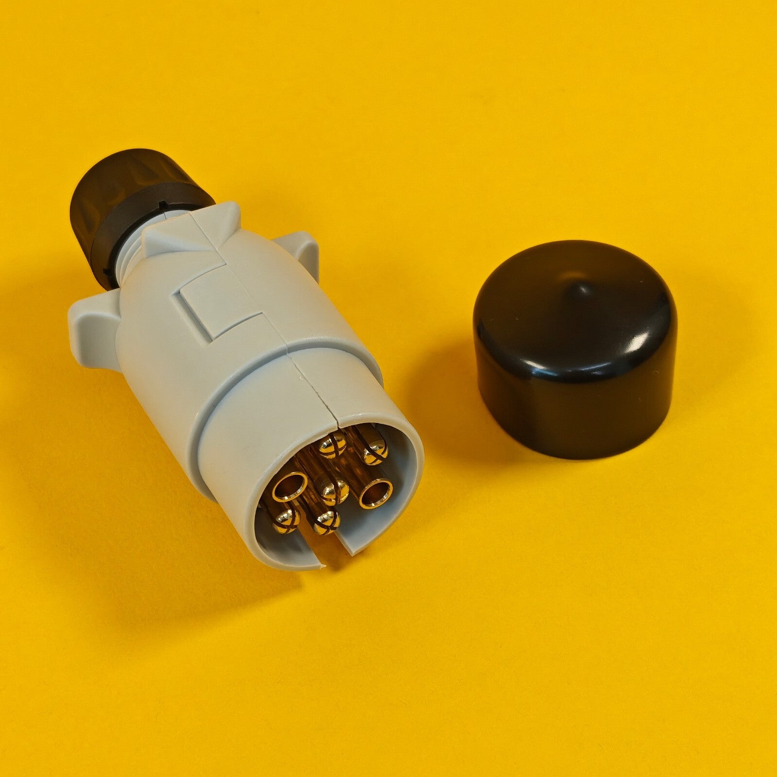 Plastic Plug + Cover SET 7 Pin 12S Type for Towing Trailer Caravan Horsebox PVC