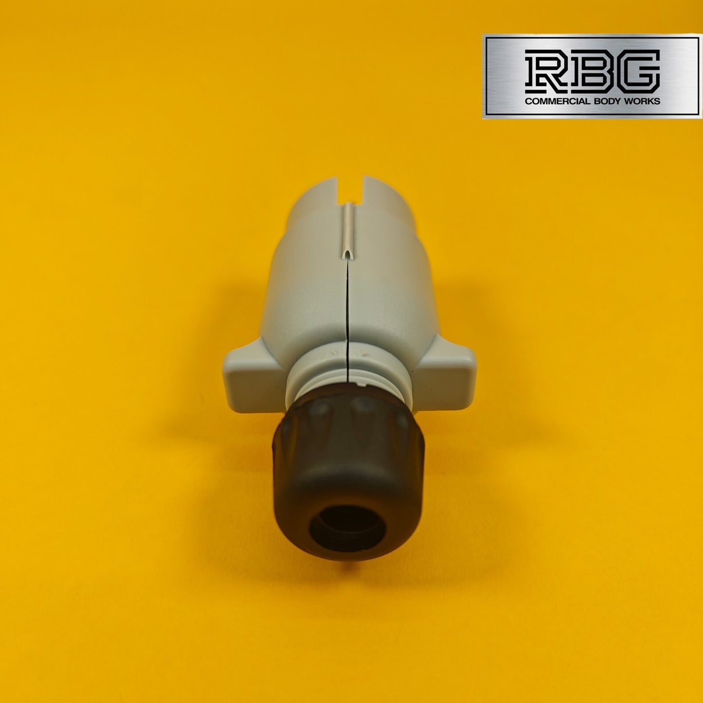 Plastic Plug for Towing 7 Pin 12S Type Trailer Caravan Horsebox 12 Volt Towbar