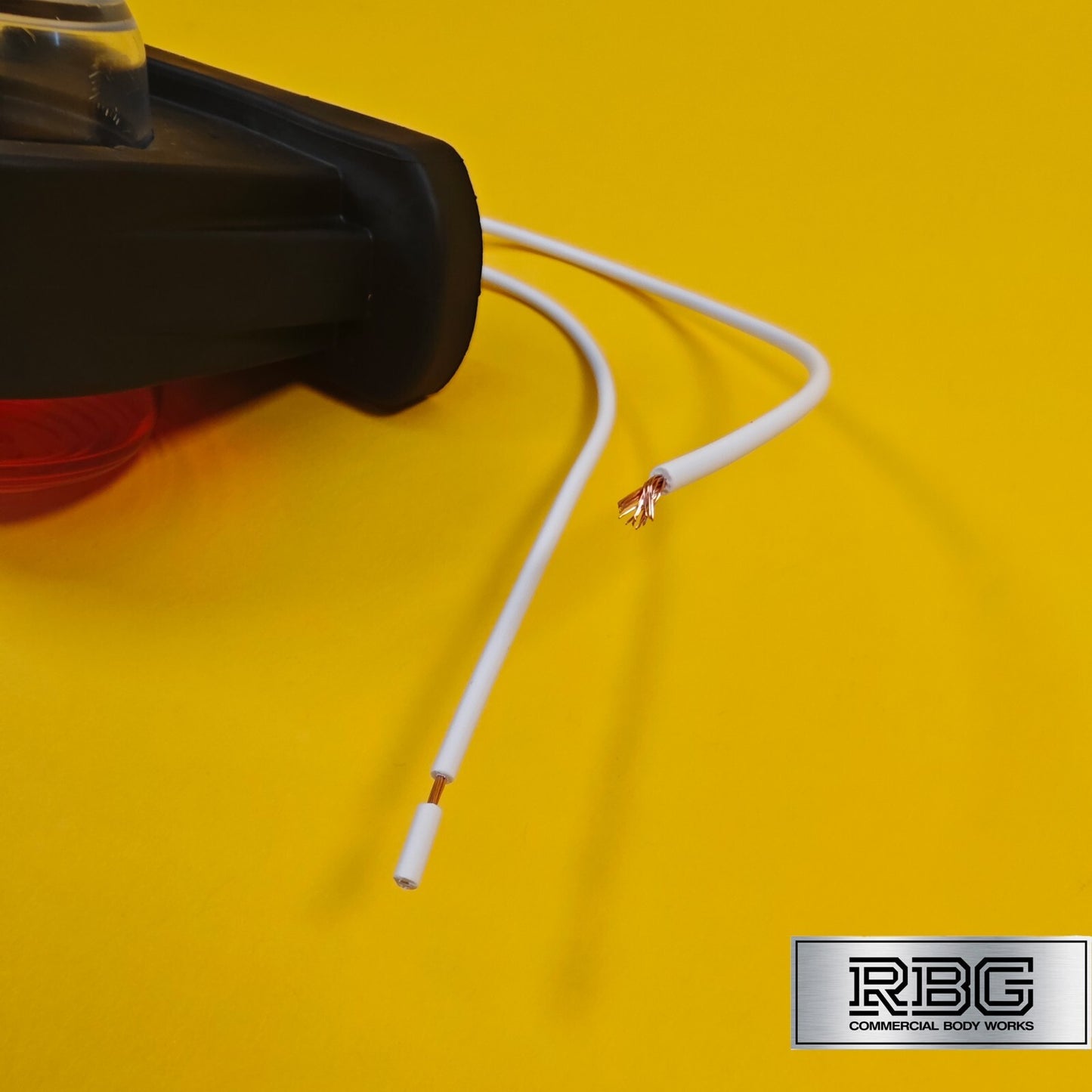 Outline Marker Lamp Red & White Rubber WAS Lighting For Trailer Caravan 12/24V
