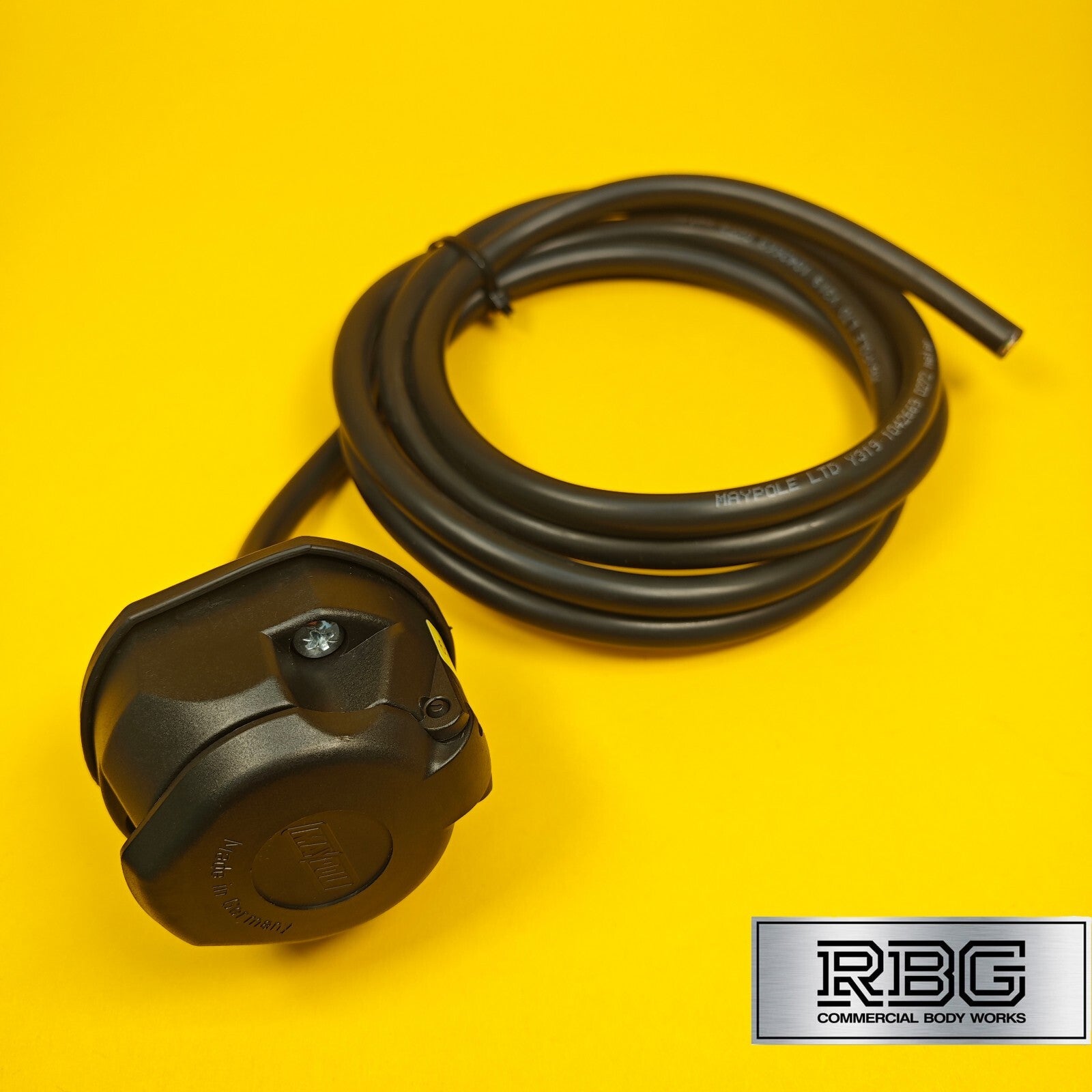 13 Pin Socket Assembly With 2m Pre-Wired 8 Core Cable Professional Towing UK