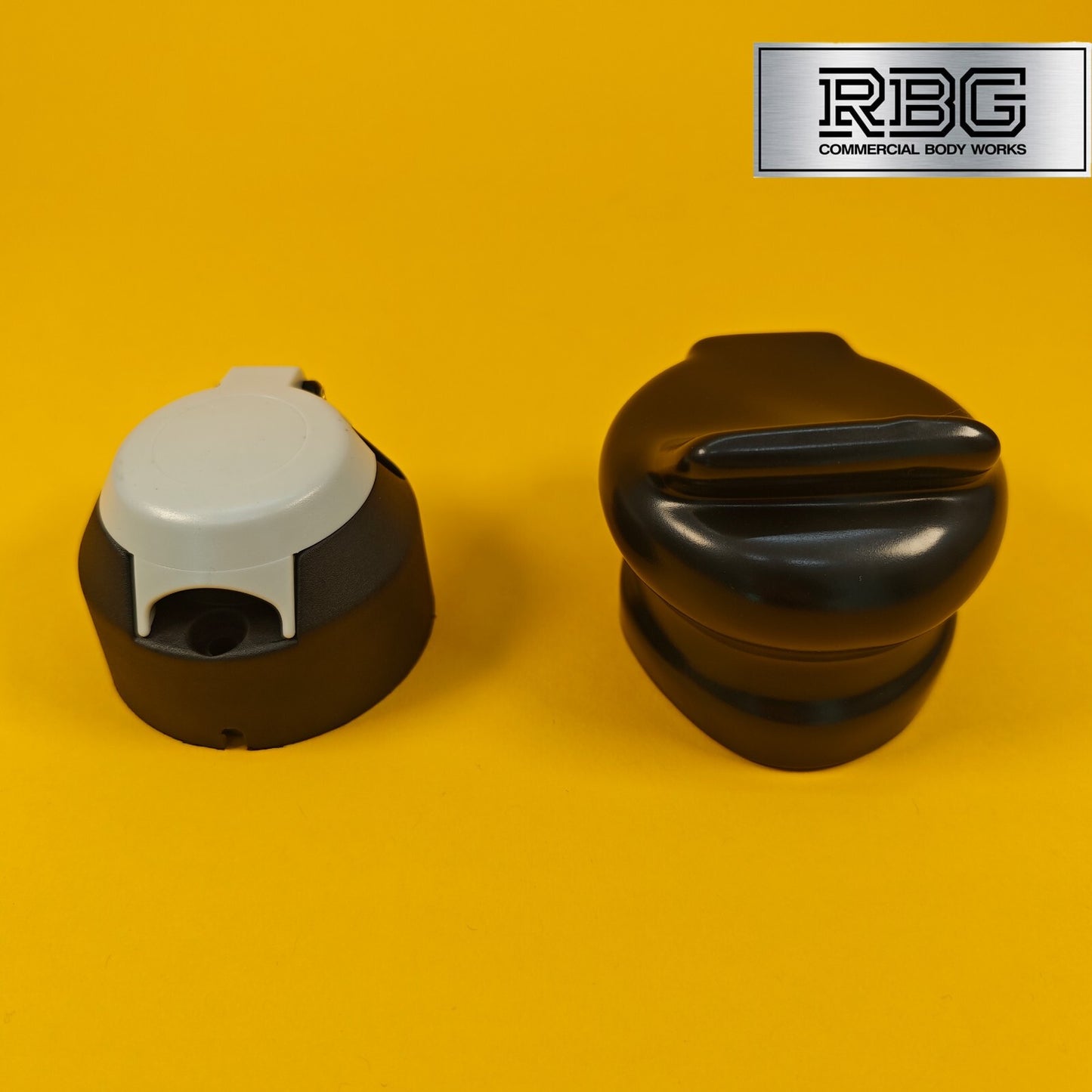 Plastic Socket + Cover PVC 7 Pin 12S Type For Towing Trailer Caravan 12V Towbar
