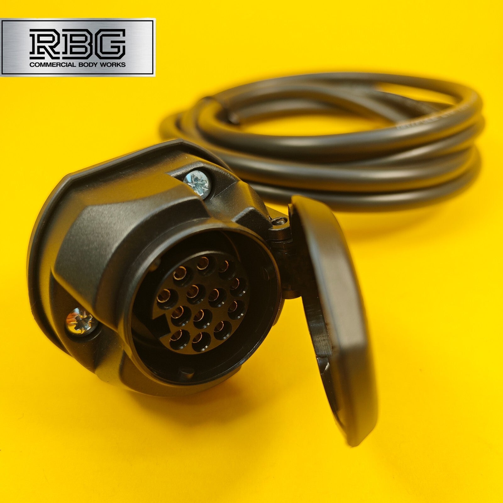 13 Pin Socket Assembly With 2m Pre-Wired 8 Core Cable Professional Towing UK