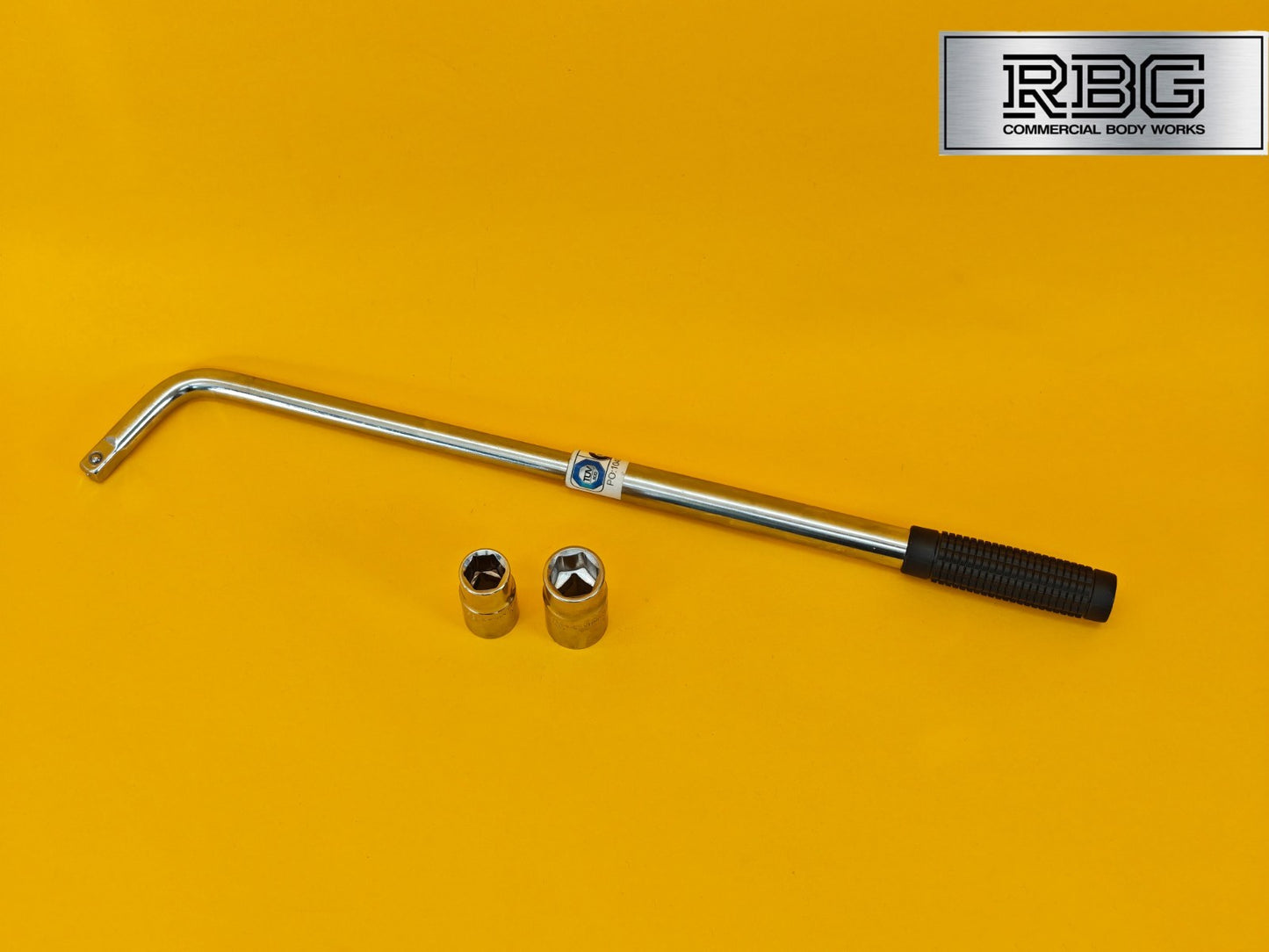 Extendable Wheel Nut Wrench 2 Reversible Sockets 17mm 19mm 21mm 23mm Power Bar