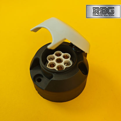 Plastic Towing Socket 12S 7 Pin Electrics Socket for Trailers & Caravans 12 V