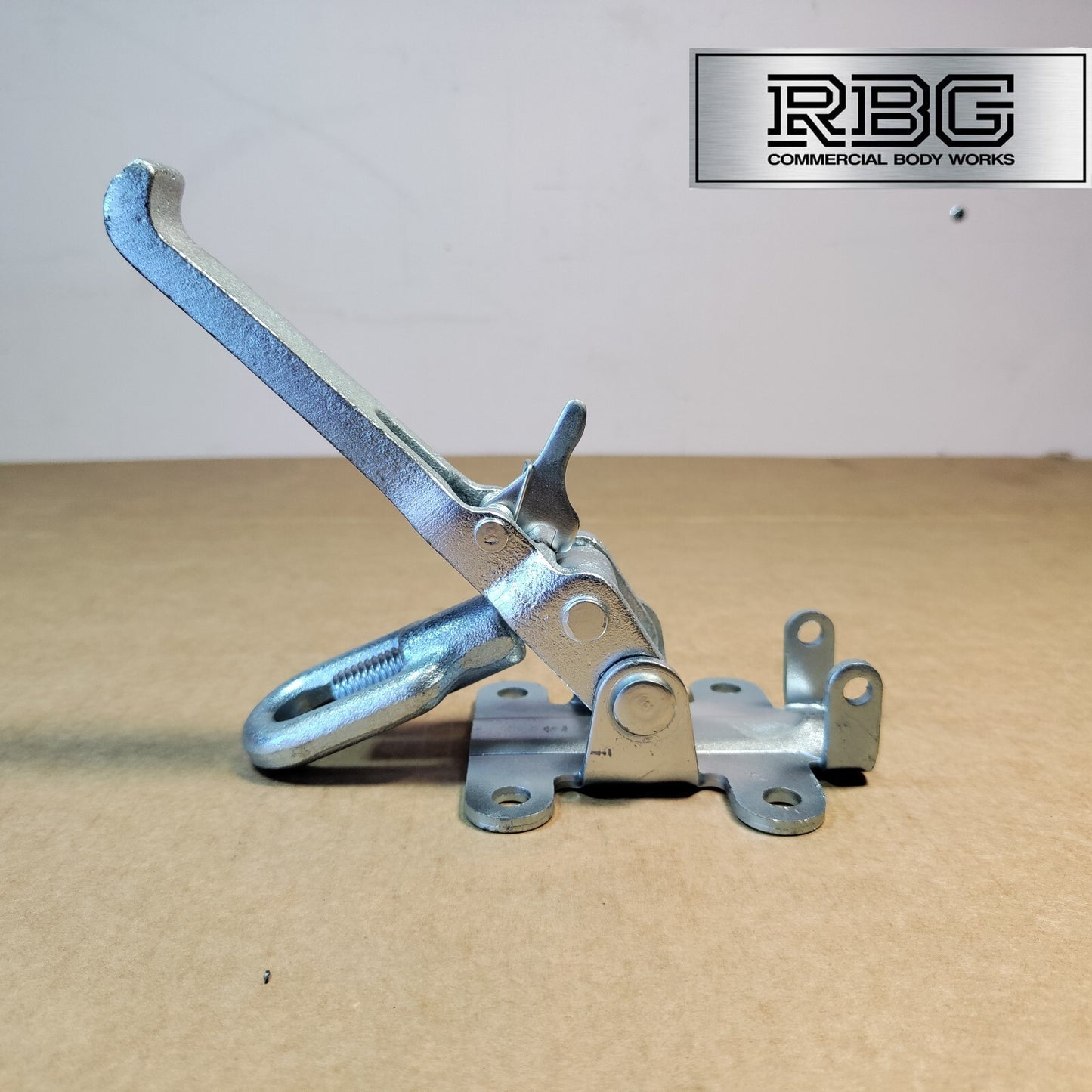 1x Over Centre Body Clamp For Ilfor Williams & Other Trailers With Safety Catch