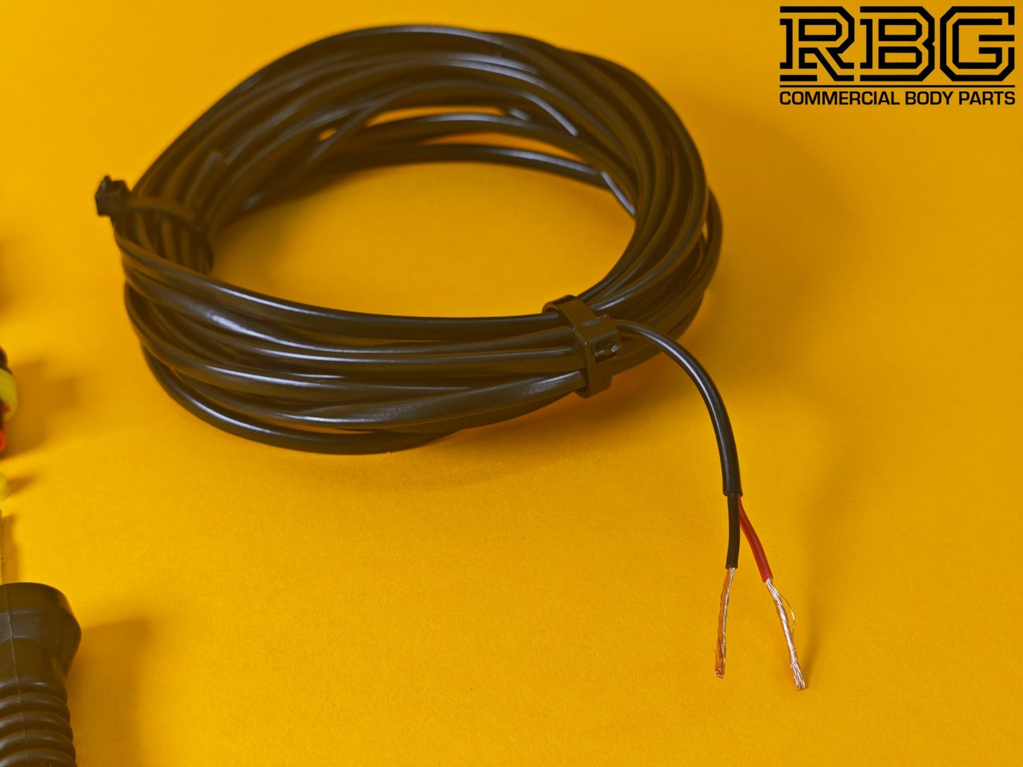 3 Way SuperSeal Splitter + 3Pc 2 Pin Plug Kit With Protective Boot + 5m Cable