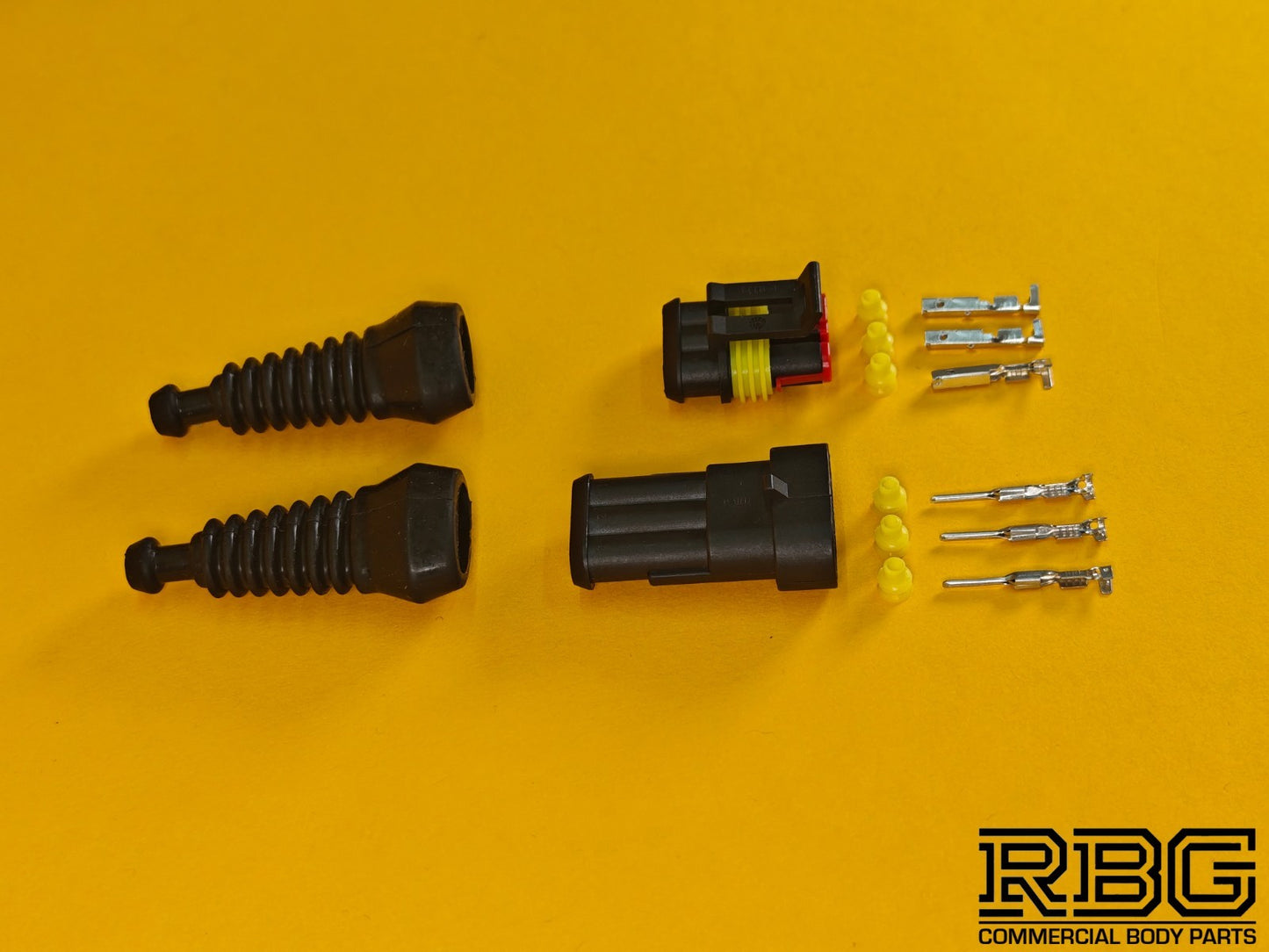 SuperSeal Plug Kit Pair Female/Male 3 Way With Protective Boots AMP Wiring IP67