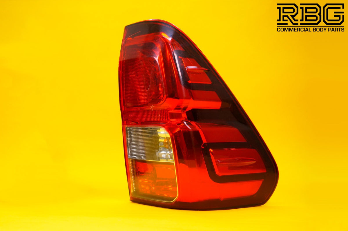Toyota Hilux Rear Tail Light RIGHT Genuine Fits 2015-2020 Models OEM 81550-0K291