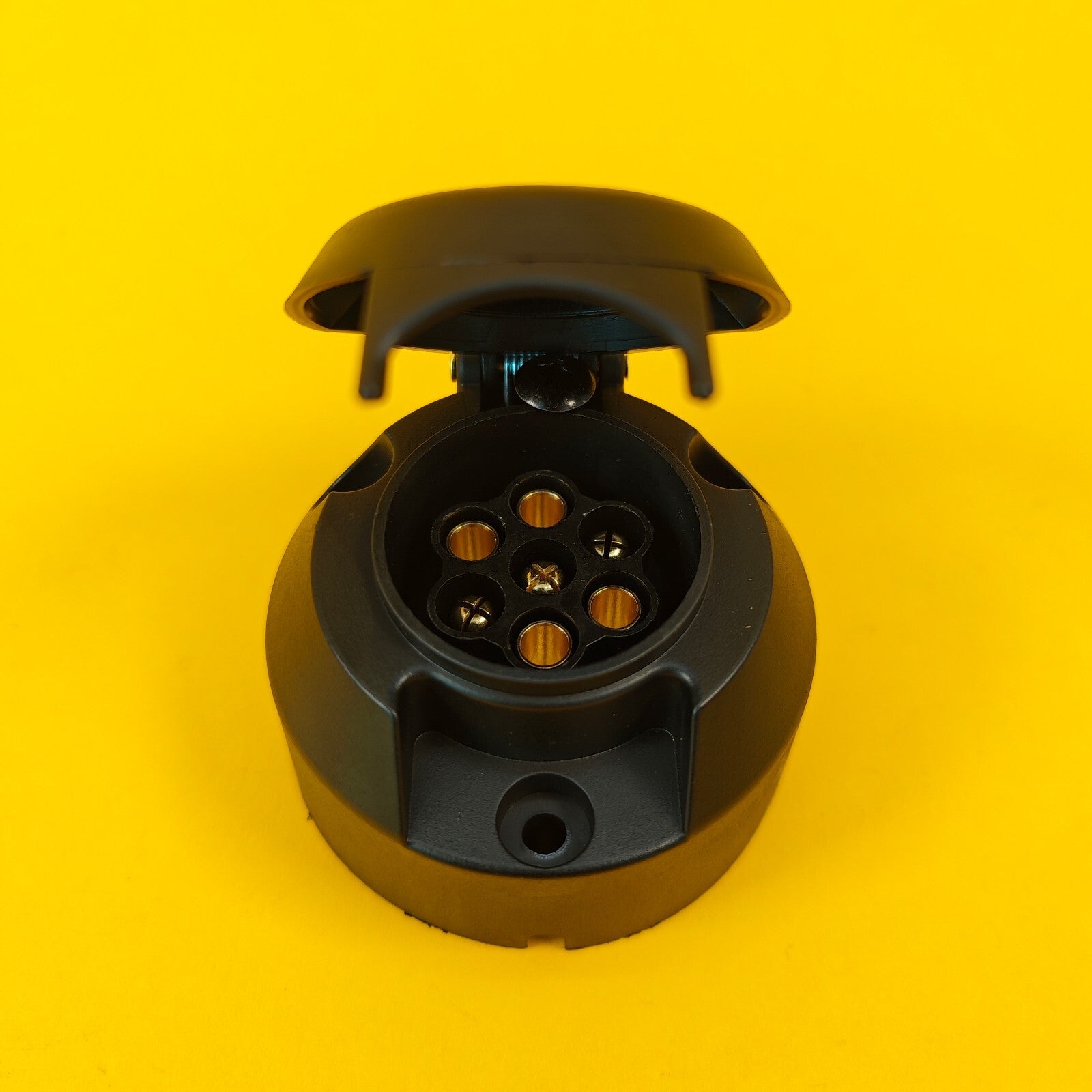 Plastic Socket For Towing 12N 7 Pin Electrics Socket for Trailers & Caravans 12V
