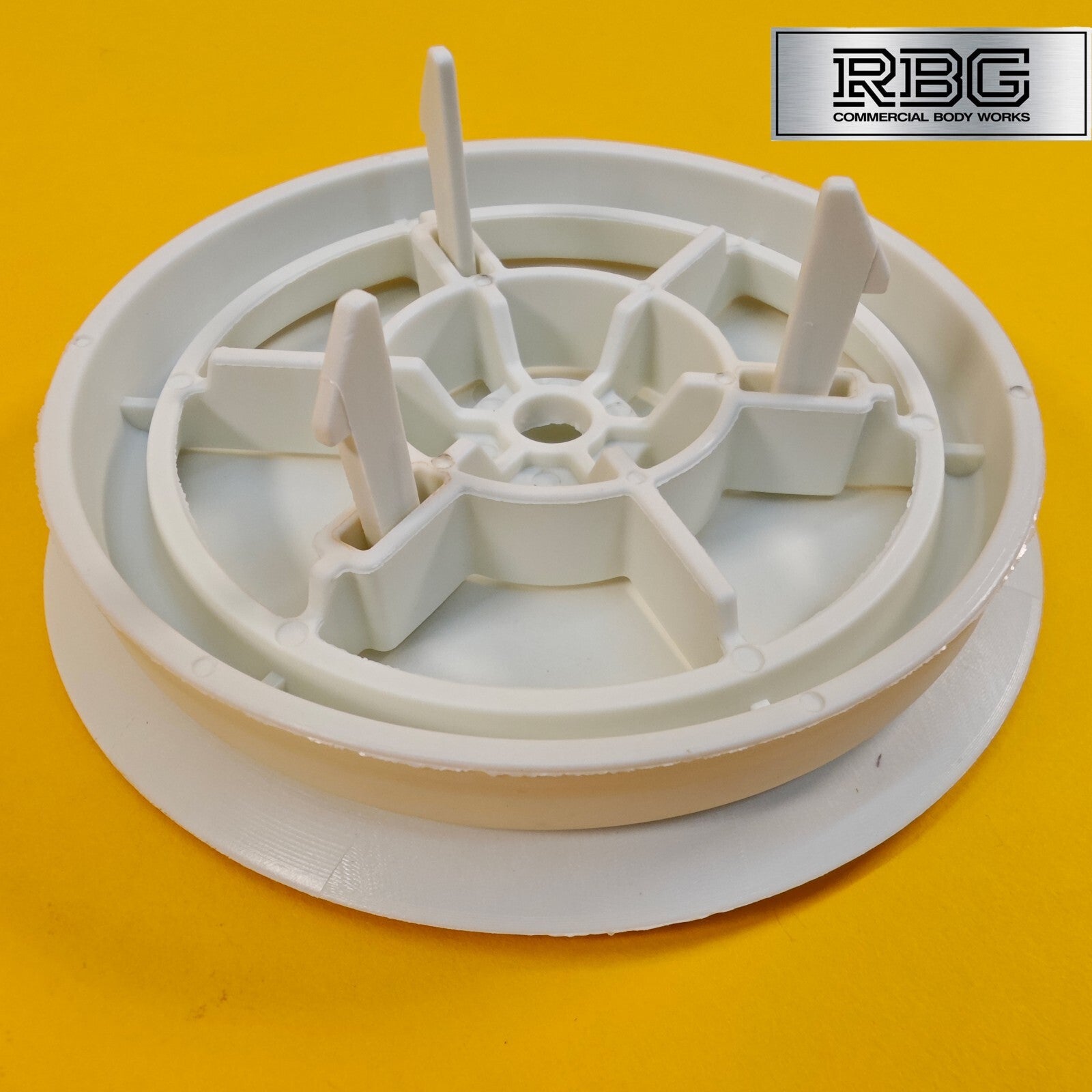 Centaflow™ Wind Driven Extractor Vent White Horsebox Low Profile Van Roof Rotary