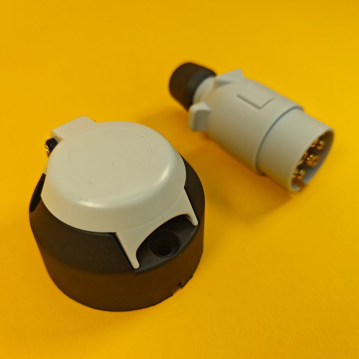 7 Pin Socket + Plug 12S Type For Trailer Caravan Towing 12V Towbar Plastic Brass
