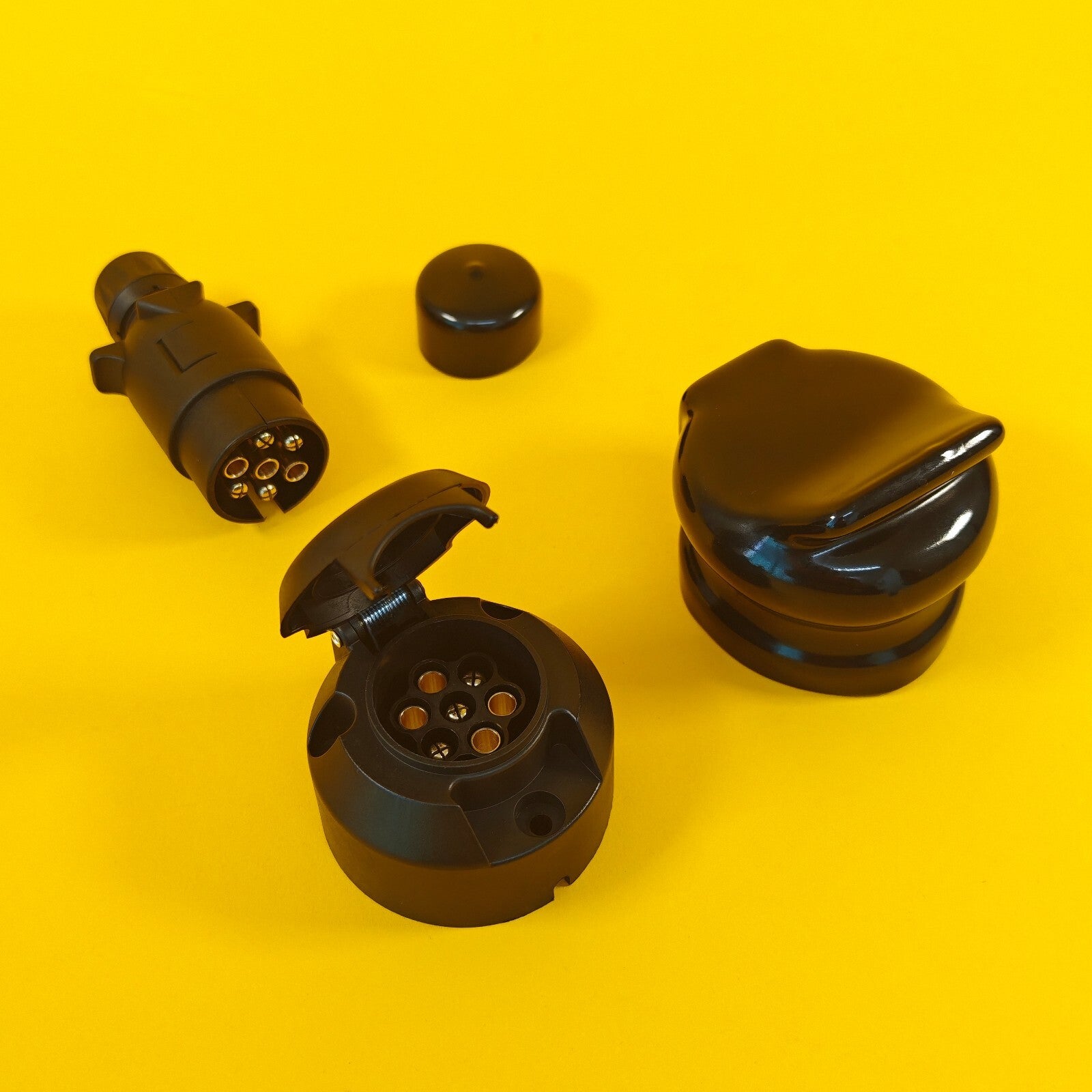 7 Pin Socket & Plug + PVC Socket & Plug Covers SET 12N Type For Trailer Towing