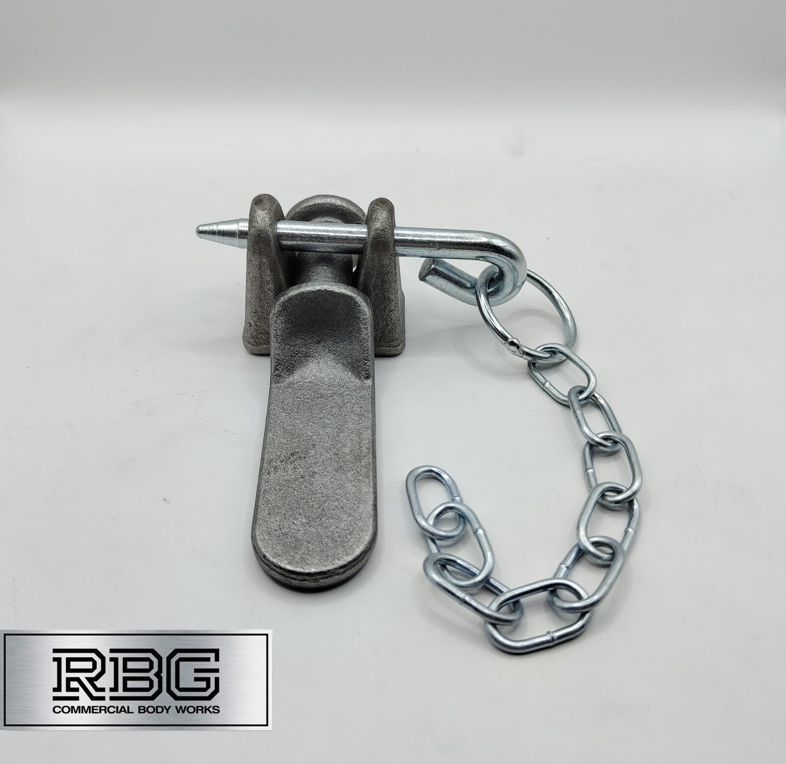 1x Tailboard Forket, Lug, 109mm Pin & Chain - Truck Dropside Tipper Trailer