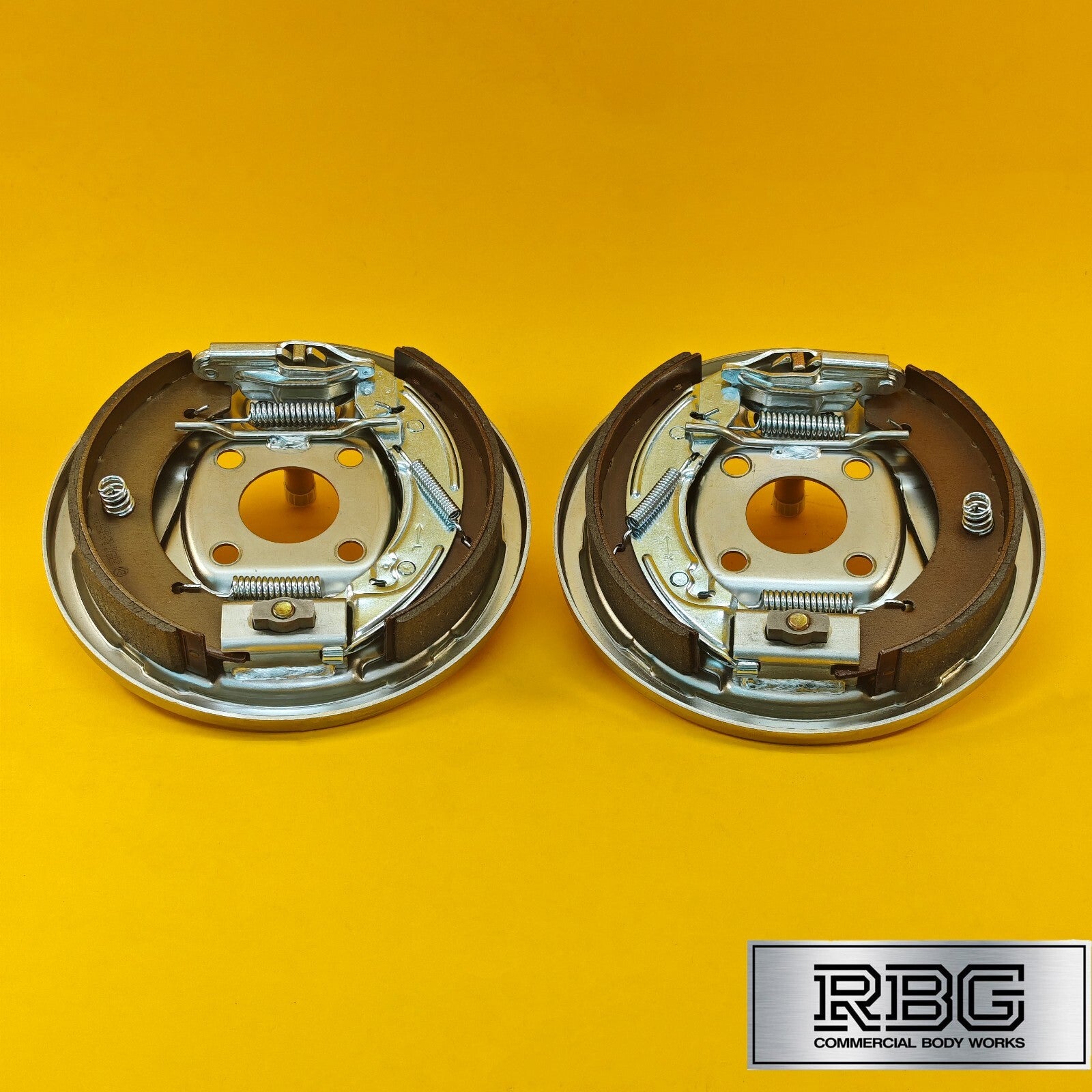 250x40 Back Plates for Brake Drums Bolt On PAIR Knott Ifor Williams Trailers UK