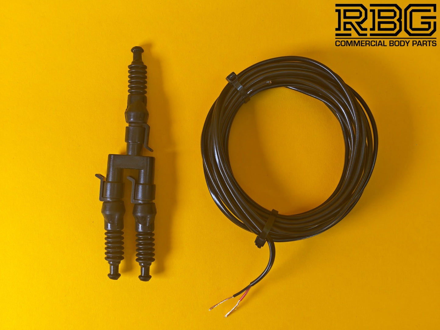 3 Way SuperSeal Splitter + 3Pc 2 Pin Plug Kit With Protective Boot + 5m Cable