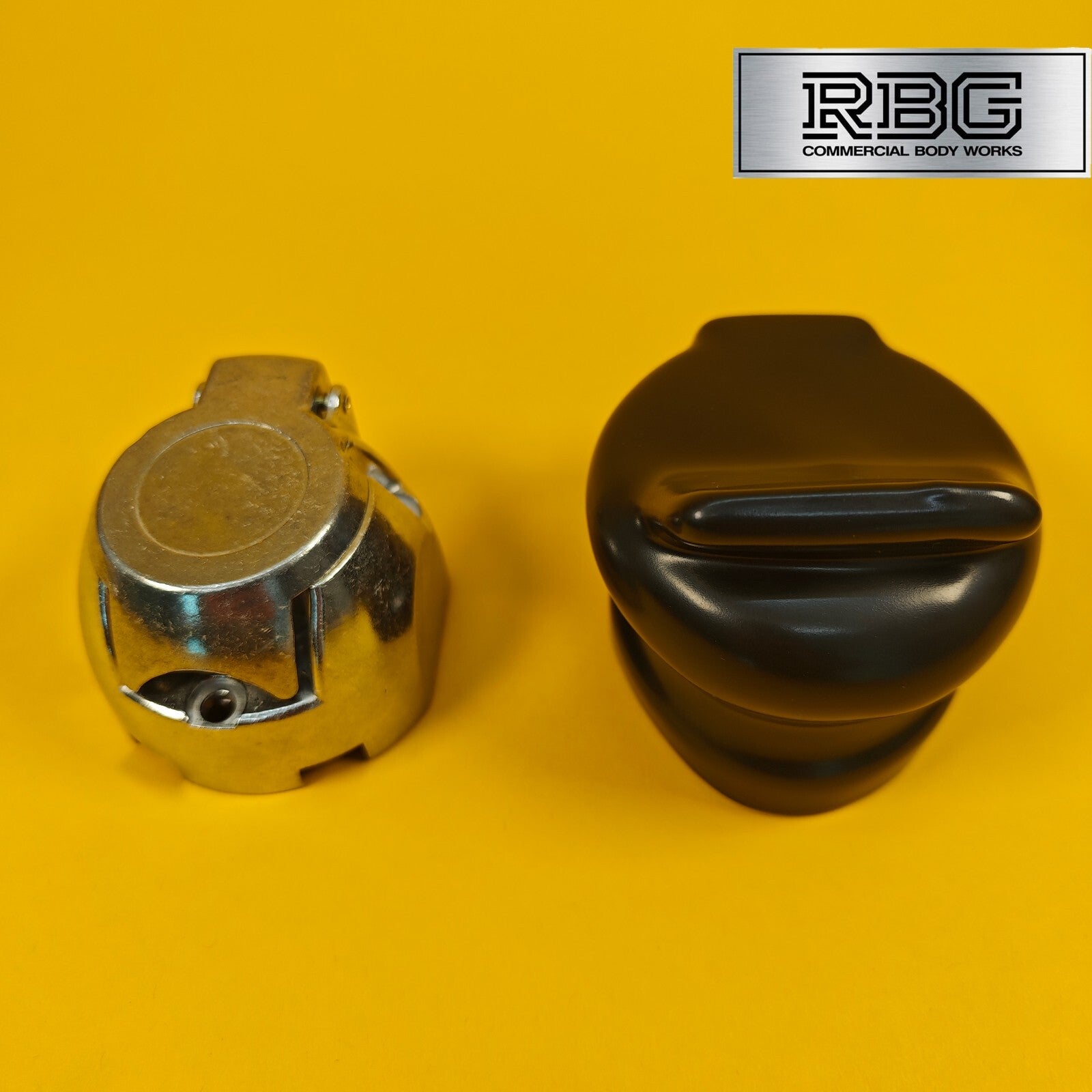 Aluminium Socket + Cover PVC For Socket 7 Pin 12N For Towing Trailer Caravan 12V