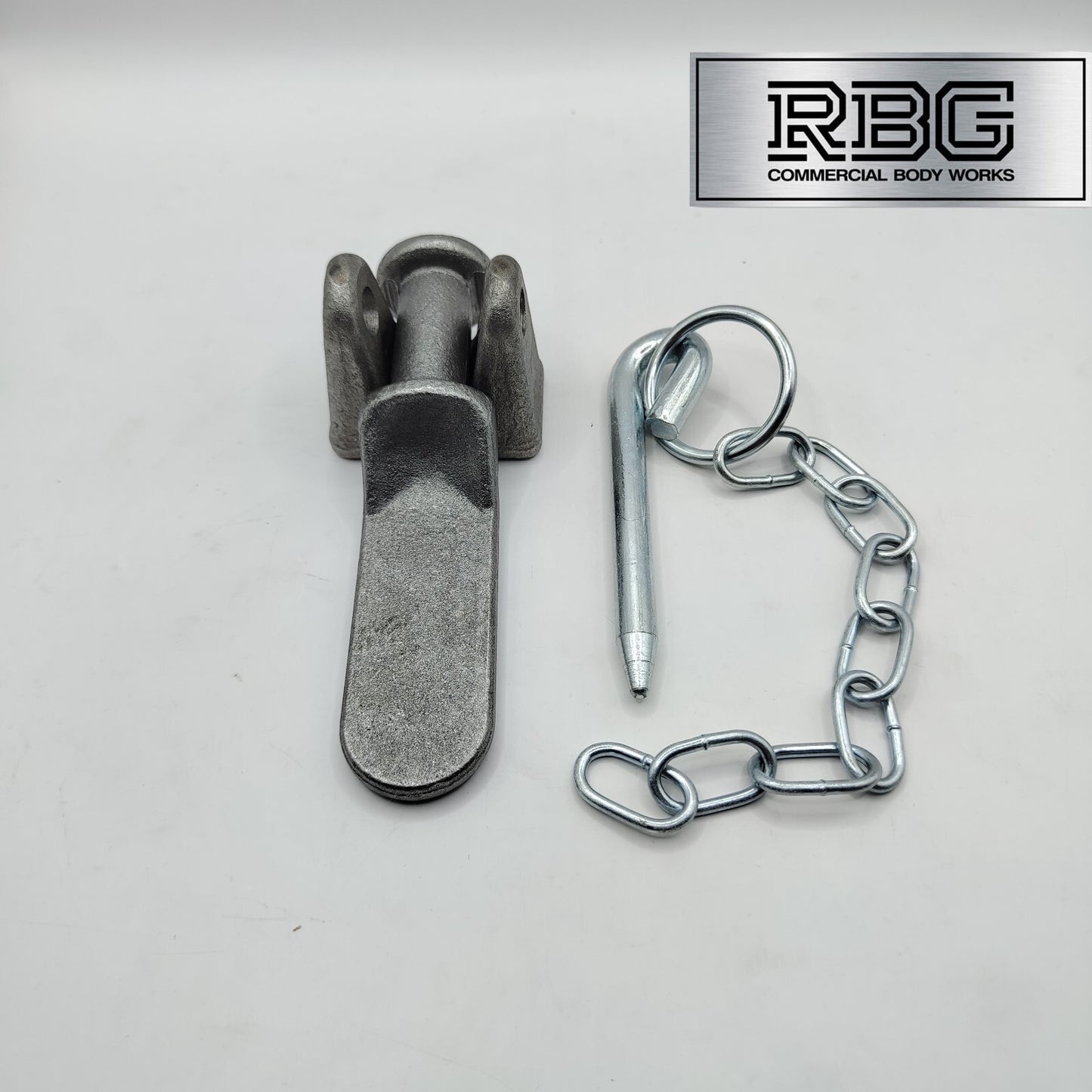 1x Tailboard Forket, Lug, 109mm Pin & Chain - Truck Dropside Tipper Trailer