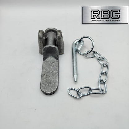 1x Tailboard Forket, Lug, 109mm Pin & Chain - Truck Dropside Tipper Trailer