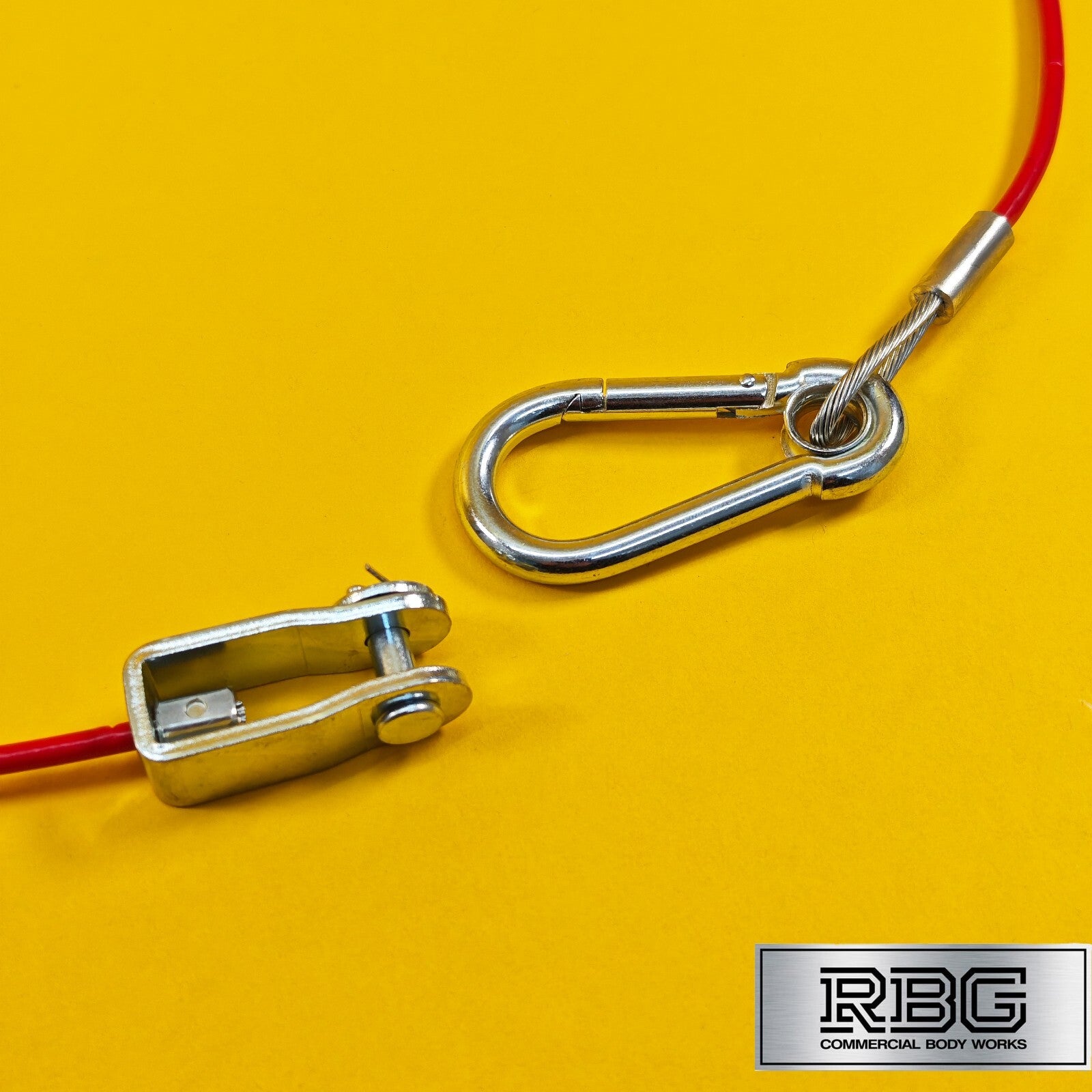 Breakaway Cable Red PVC 1m x 3mm With Carabiner & Clevis for Trailer Caravan UK