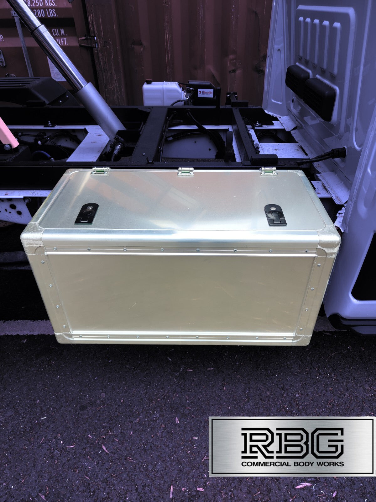 Mercedes Benz Sprinter Toolbox Storage Box Lockable Aluminium FREE POSTAGE!!!