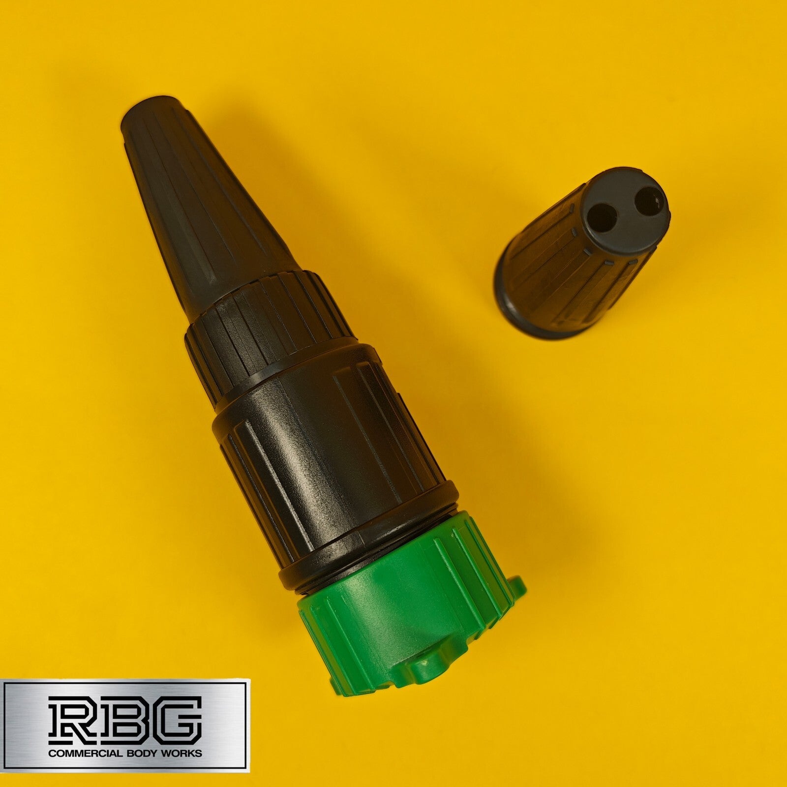 13 Pin Towing Plug + Cap + Receiver Multiplier Trailer Caravan 12V Plastic Tow