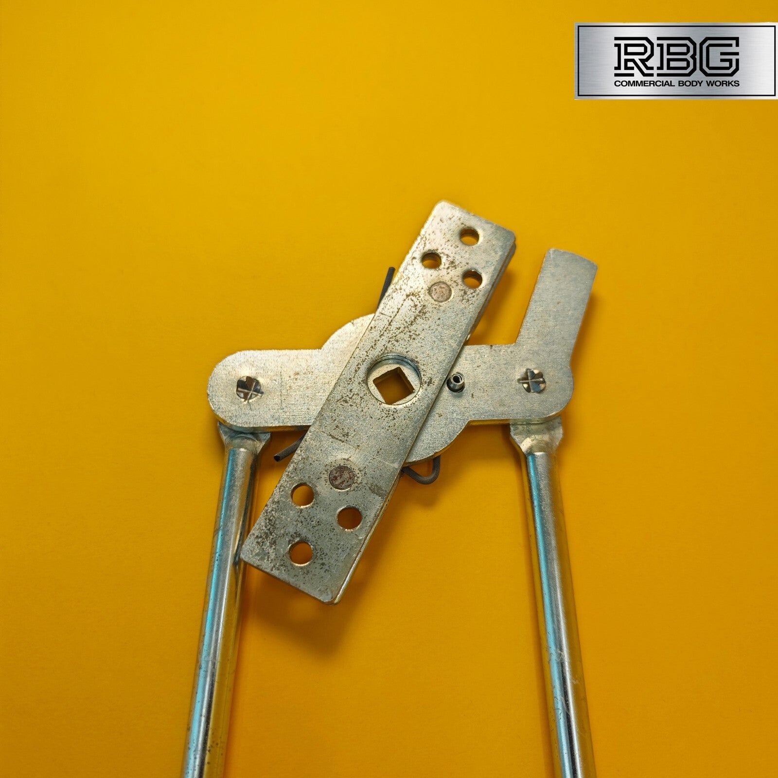 Rod Lock Bars Left Hand 2310mm 3 Point Locking For Doors Trailer Truck Steel UK