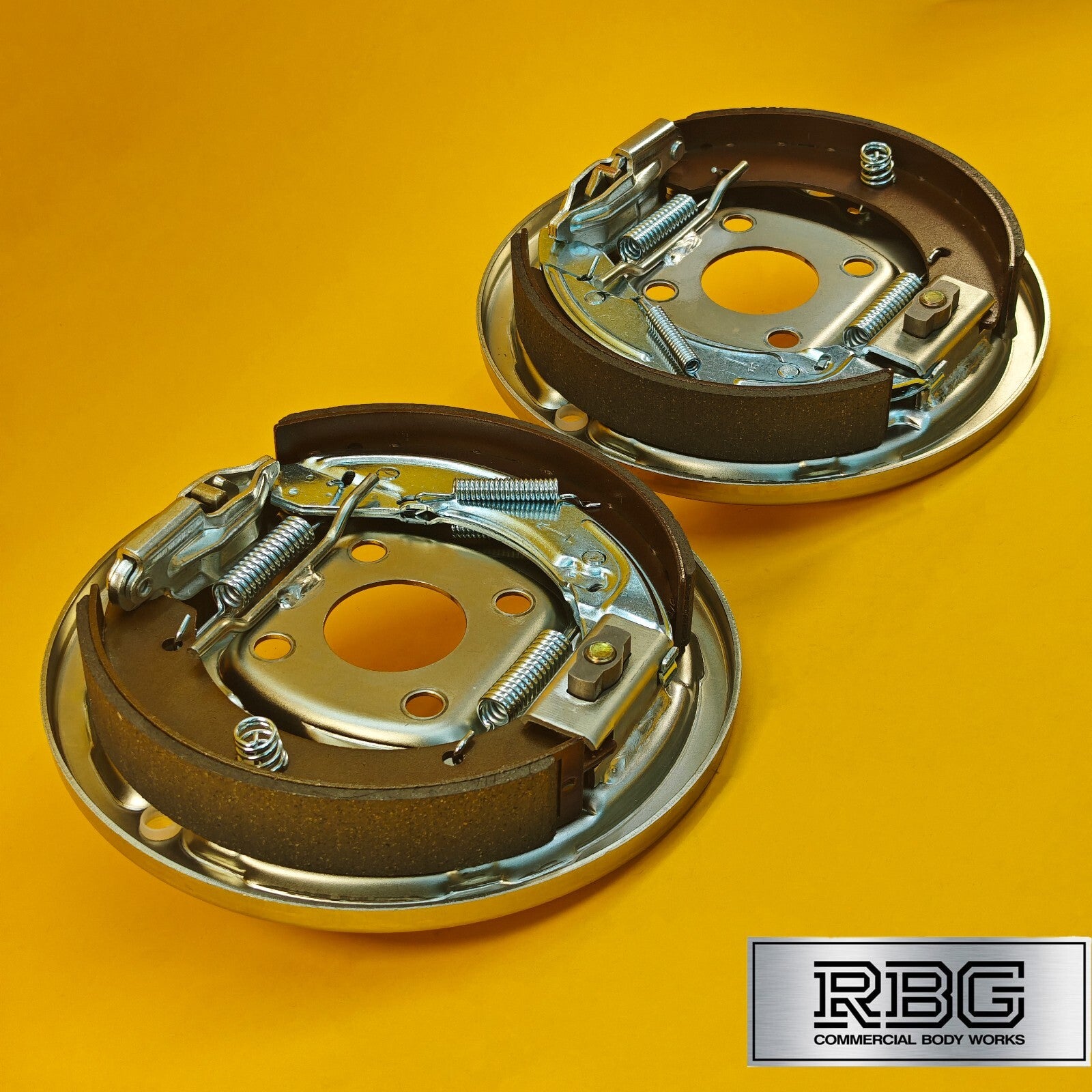 250x40 Back Plates for Brake Drums Bolt On PAIR Knott Ifor Williams Trailers UK
