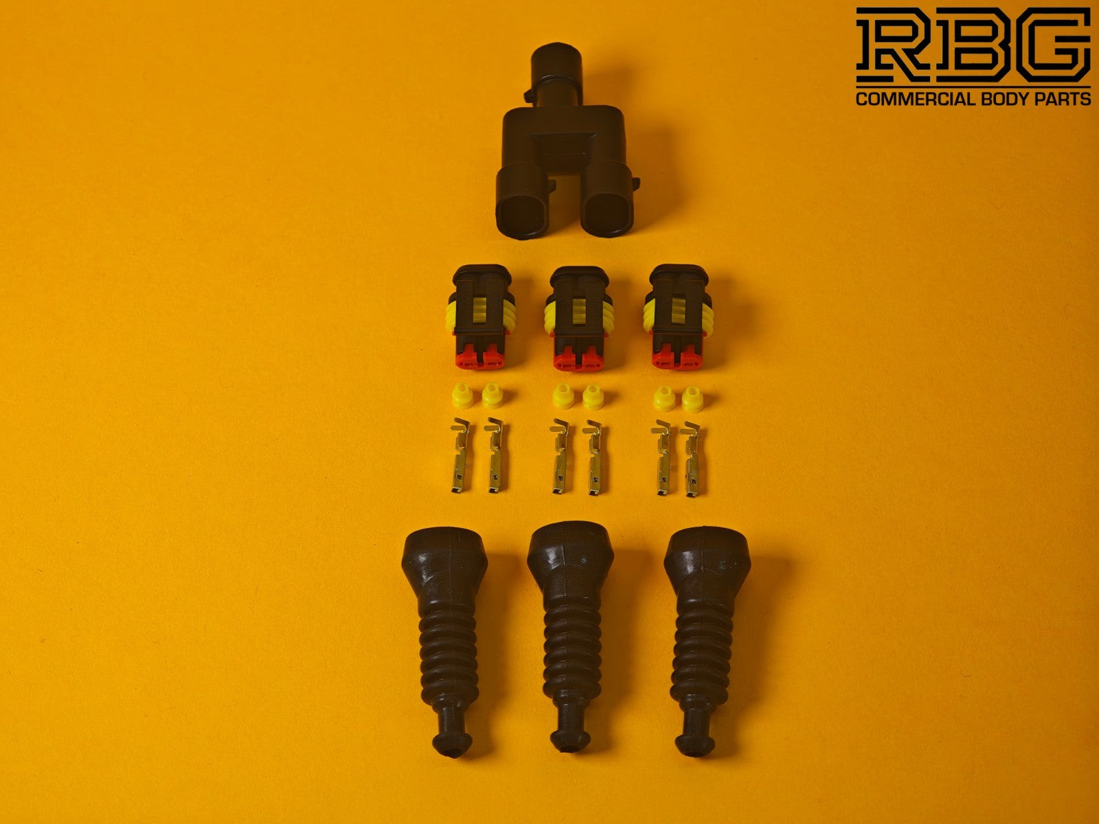 3 Way SuperSeal Splitter + 3x Connector Kit 2 Pin With Protective Boot Male